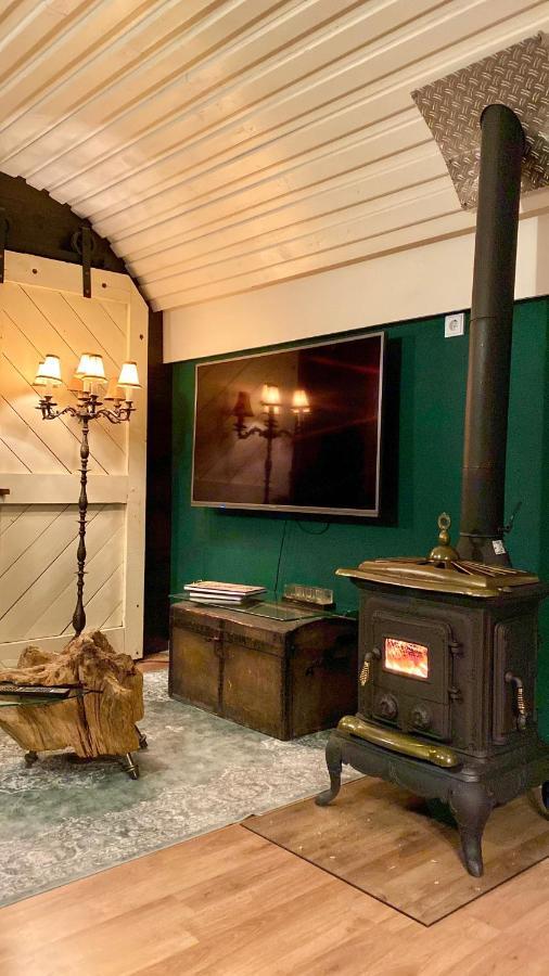 Villa Gleis 1, Eisenbahn Waggon Mit Whirlpool Und Ofen Dahlem  Exterior foto